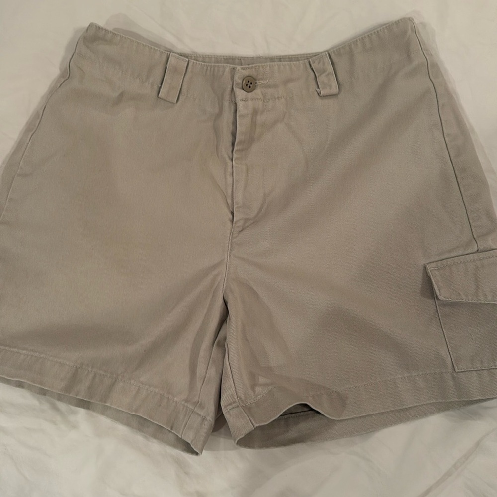 Dockers women’s 5” shorts 4 EUC
